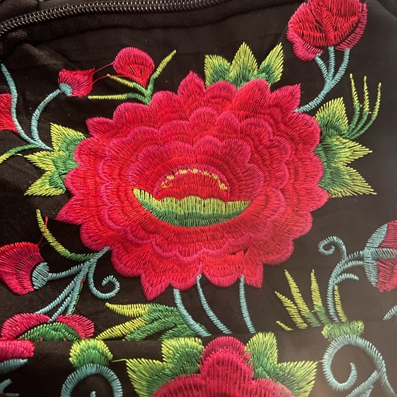 Red Floral Embroidered Fanny Pack - Picture 2 of 10